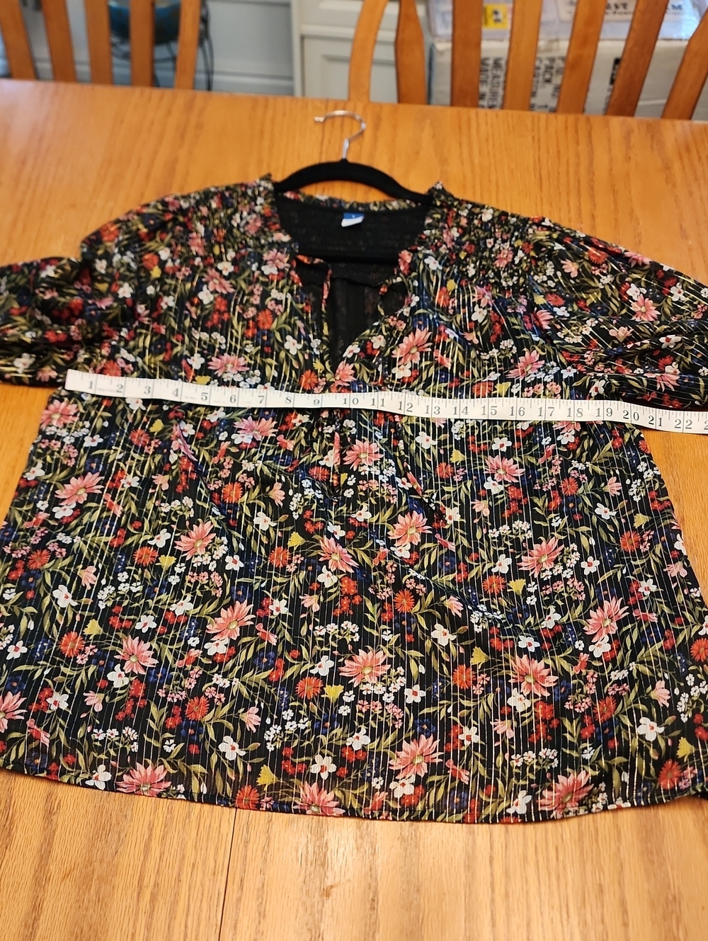 Old Navy Flowy Floral Top - Picture 9 of 17